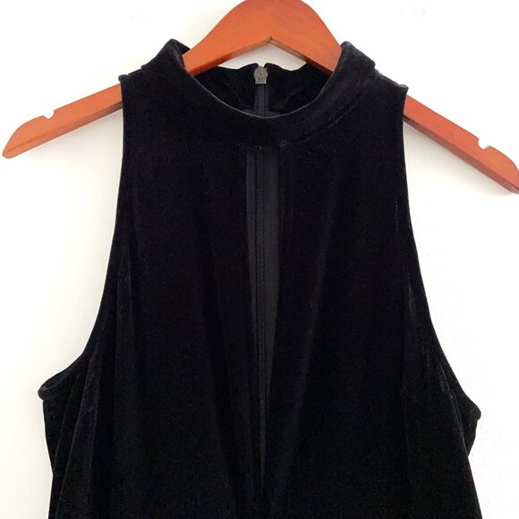 Topshop Black Velvet Plunge Front Jumpsuit - Picture 5 of 15